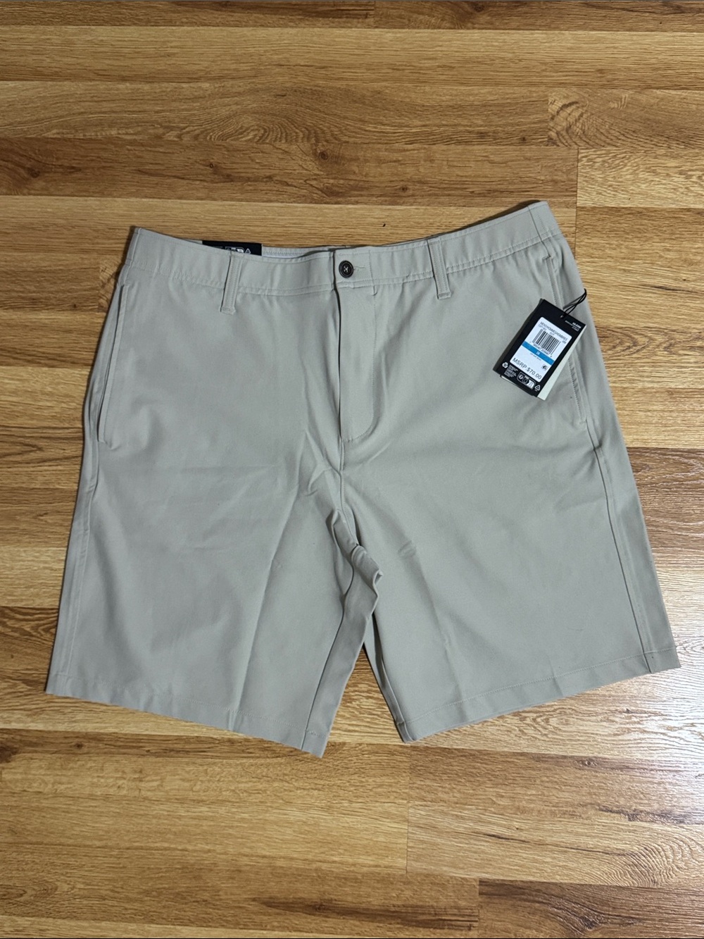 Under Armour Men's Tan Performance Flat-Front Shorts 36